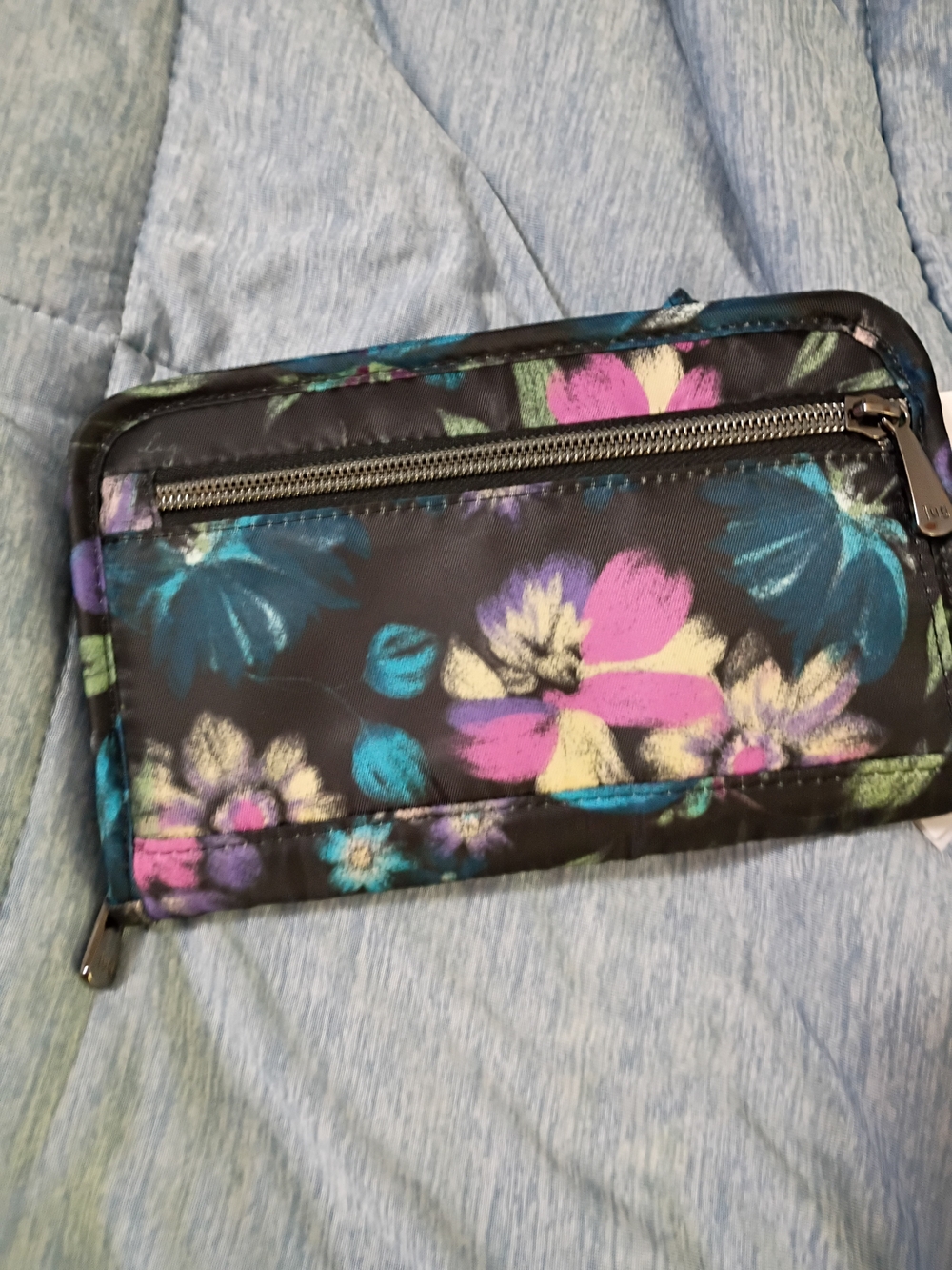 lug Tandem Zip Wallet - Black Floral